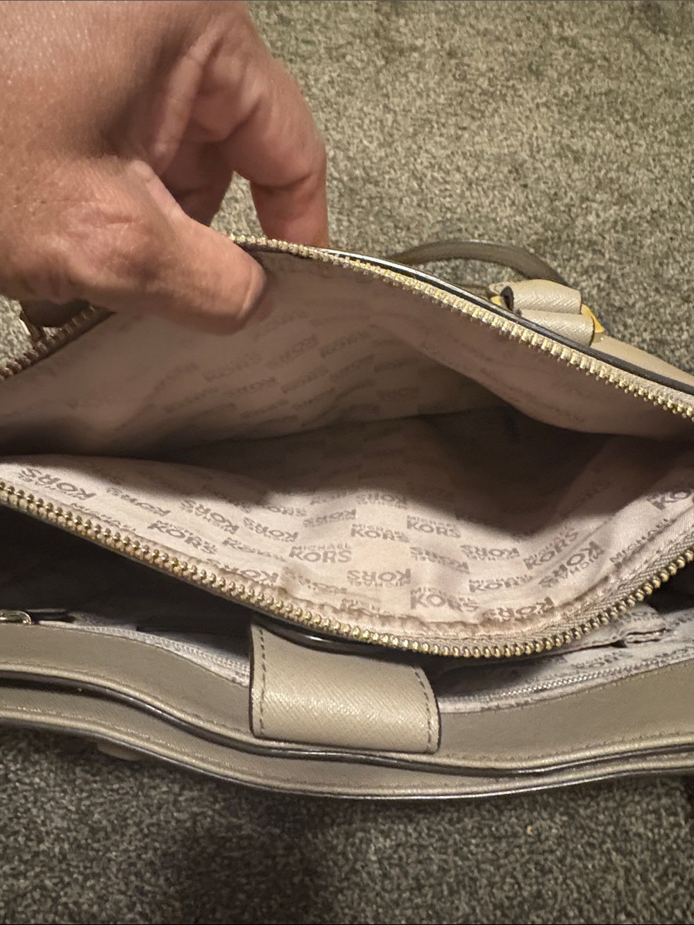 Michael Kors Taupe Saffiano Satchel with Gold Hardware with matching wallet - Picture 6 of 16